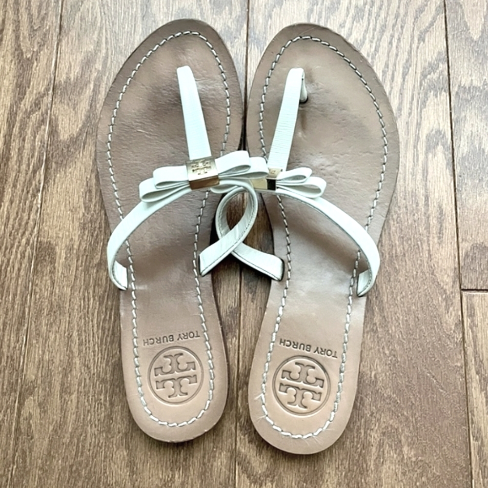 Tory Burch Cream Leather Bow Sandal, Size 7 - Picture 3 of 5